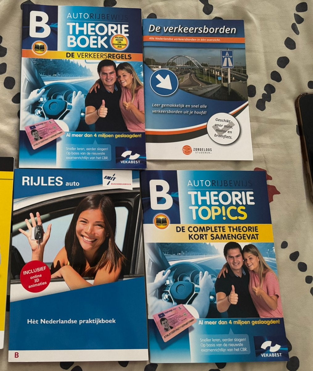 Auto rijles praktijk en theorie boek, Ophalen of Verzenden, Zo goed als nieuw, Algemeen