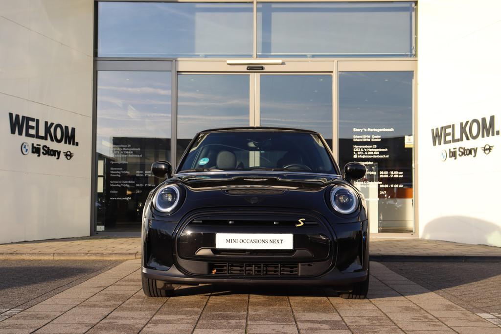 MINI Electric Classic / Sportstoelen / LED / PDC / Aircondit, Parkeersensor, Met garantie (alle), 4 stoelen, Leder en Stof