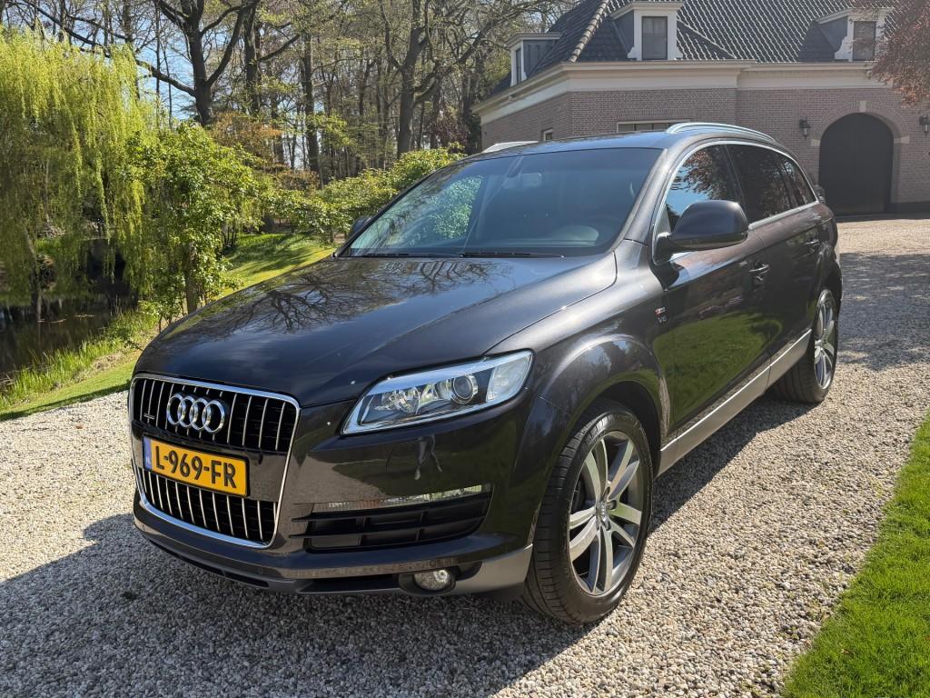 Audi Q7 4.2 FSI QUATTRO 5+2 Full Options #YOUNGTIMER, Auto's, Audi, Automaat, Gebruikt, 8 cilinders, 2245 kg