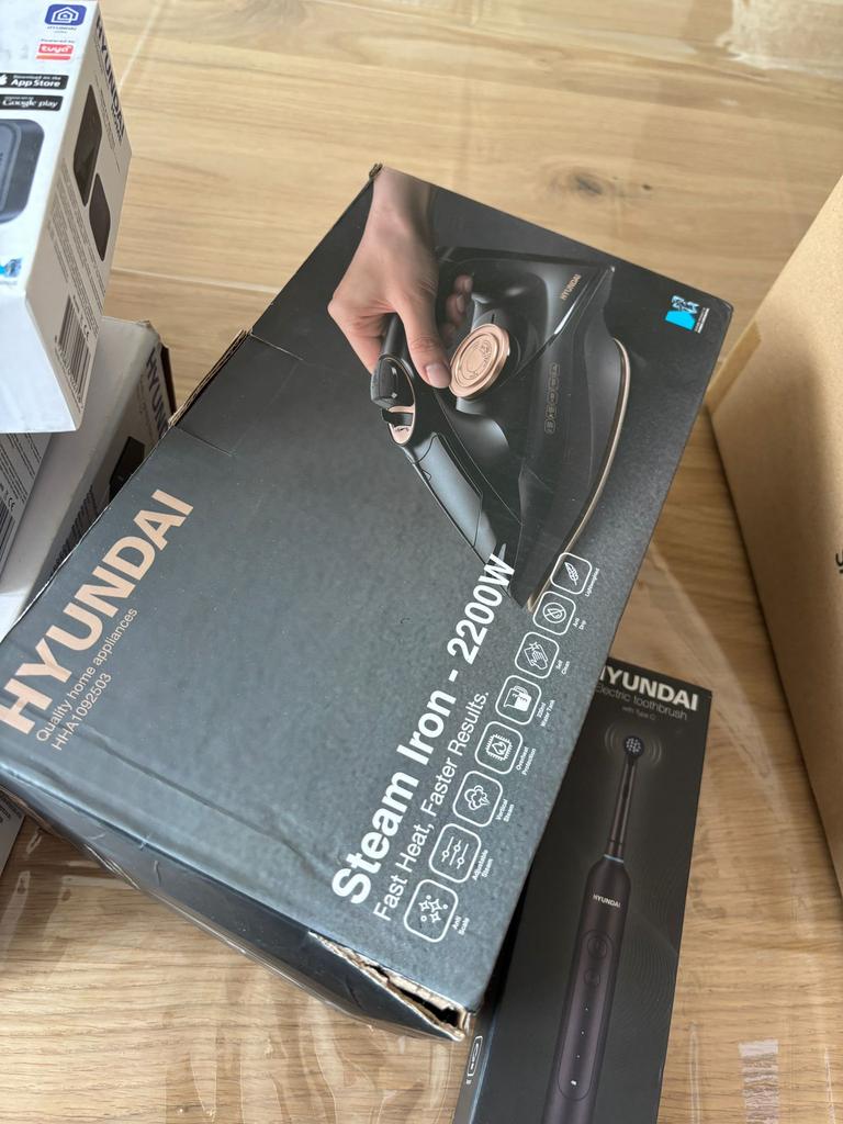 Hyndai stoom strijkijzer 2200W, Ophalen, Nieuw