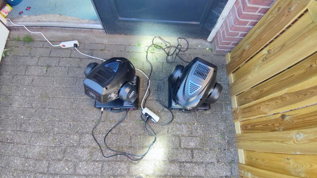 Briteq BT-575W 2 stuks, Ophalen, Gebruikt, Licht, Geluidgestuurd
