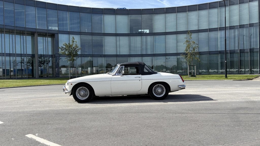 MG B 1.8 95 pk Prive verkoop, Auto's, MG, B, Gebruikt, Cabriolet, Wit