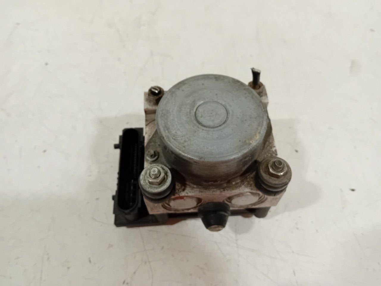 Abs pomp Opel Corsa, Onderdelen@venauto.nl, Van der Ven Autorecycling B.V., Gebruikt, Ettenseweg 76, 4706 PB Roosendaal, The Netherlands