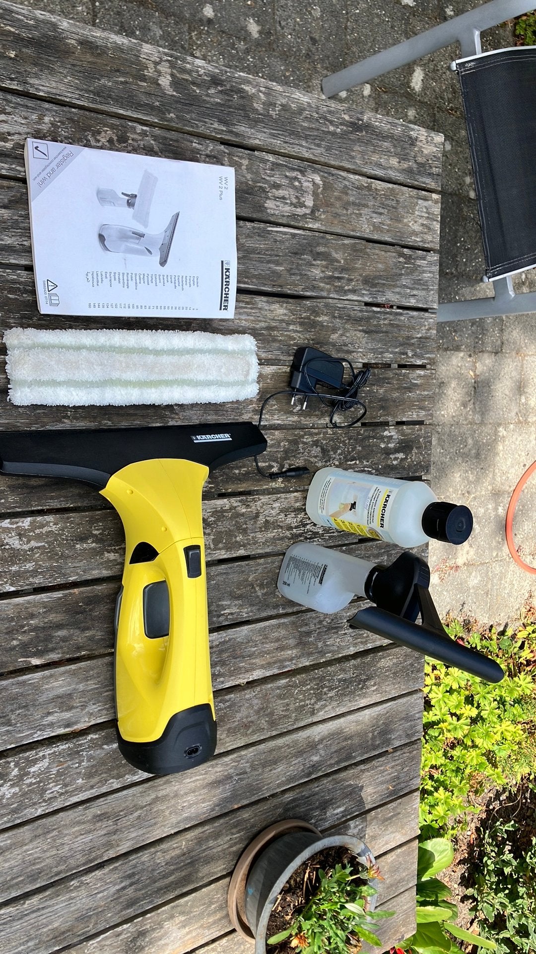 Karcher WV2 plus ramenwasser, Huis en Inrichting, Ophalen, Raamwisser of Trekker