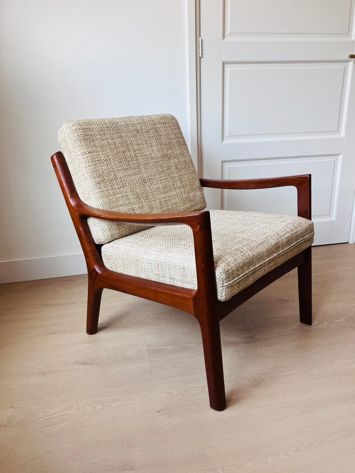 Iconische vintage fauteuil door Ole Wanscher. Teak. Deens., Ophalen, Minder dan 75 cm, Vintage, Zo goed als nieuw