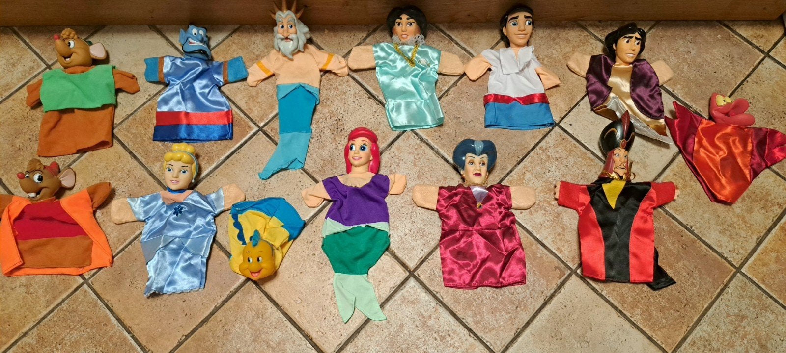Disney handpoppen set - Sprookjesfiguren, Ophalen of Verzenden, Nieuw, Overige typen
