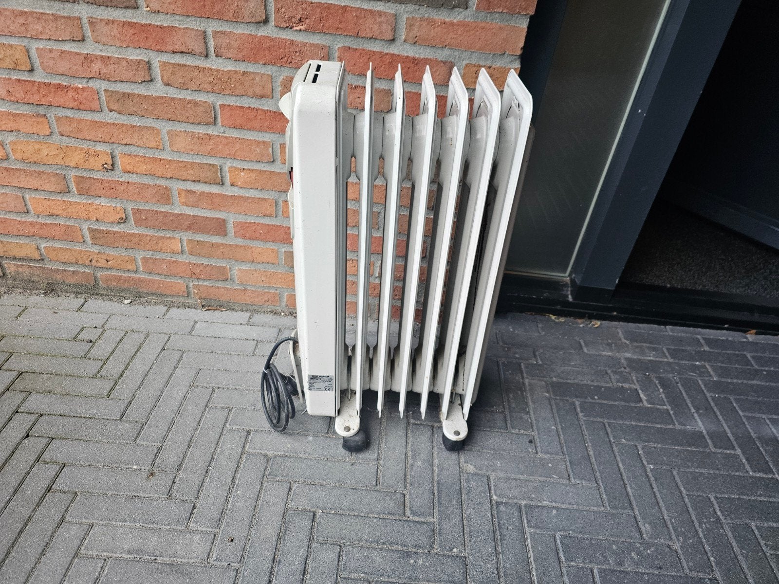 DeLonghi oliekachel - Goedwerkend, Ophalen, Gebruikt, 800 watt of meer, Kachel