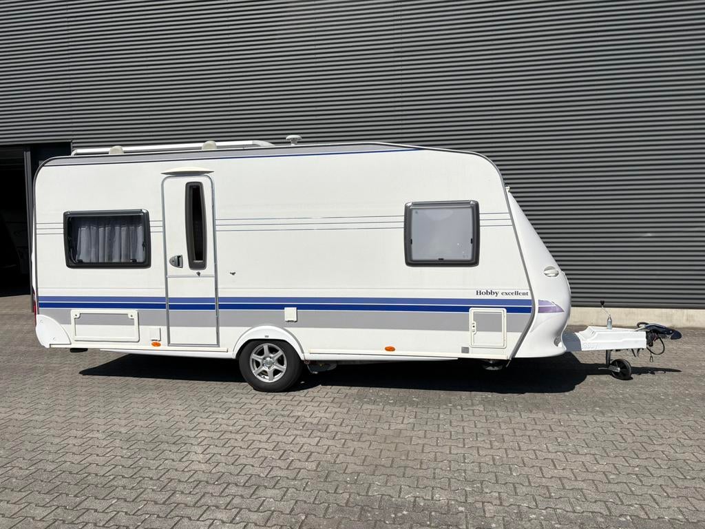 Hobby Excellent 495 bouwjaar 2007, Kachel, Rondzit, Hobby, Frans bed