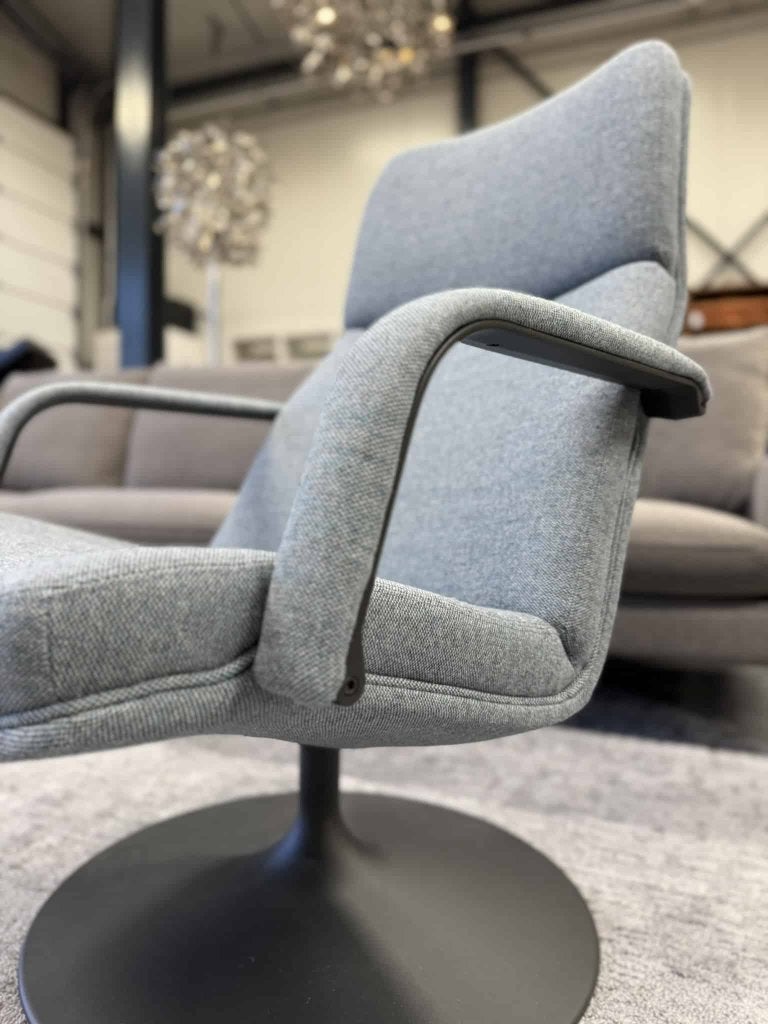 Nieuw Artifort F156 Fauteuil stof Design draai stoel, Nieuw, 75 tot 100 cm, Ophalen of Verzenden, Info@artifort.com
