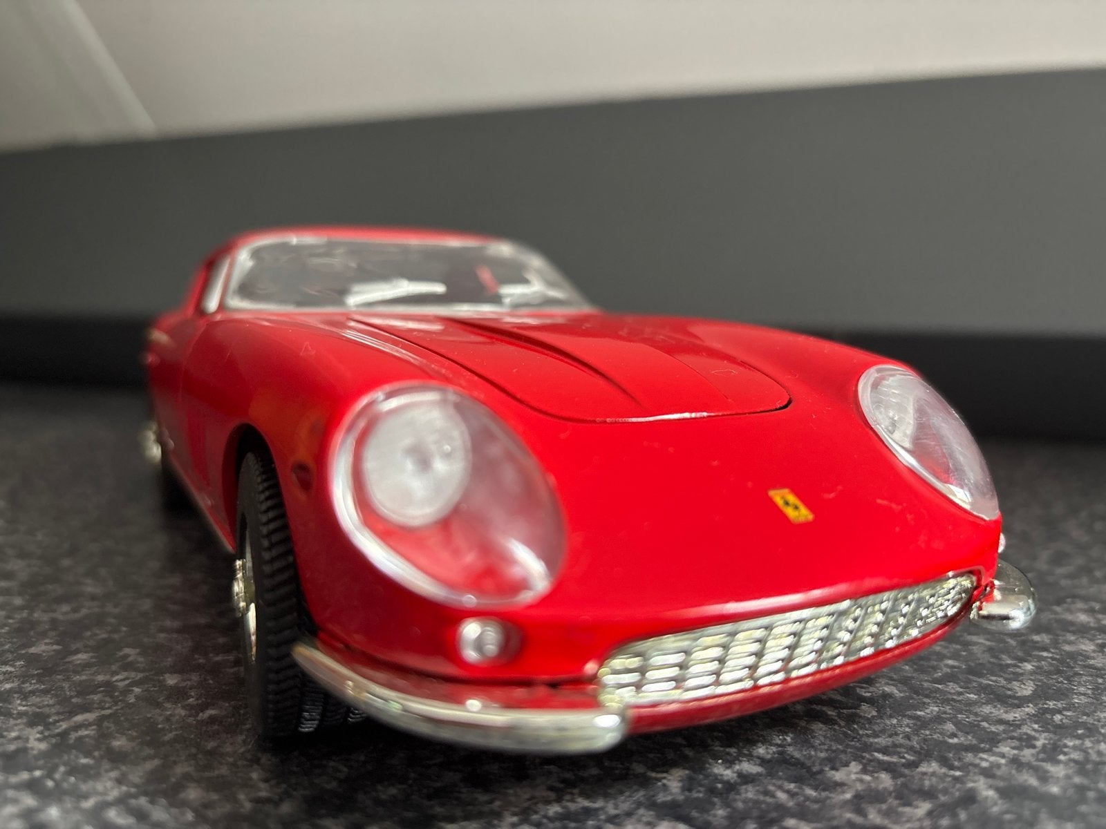 Mist spiegel Ferrari 275 GTB - Prachtig schaalmodel 1:18, Ophalen of Verzenden, Zo goed als nieuw, Auto, Overige merken