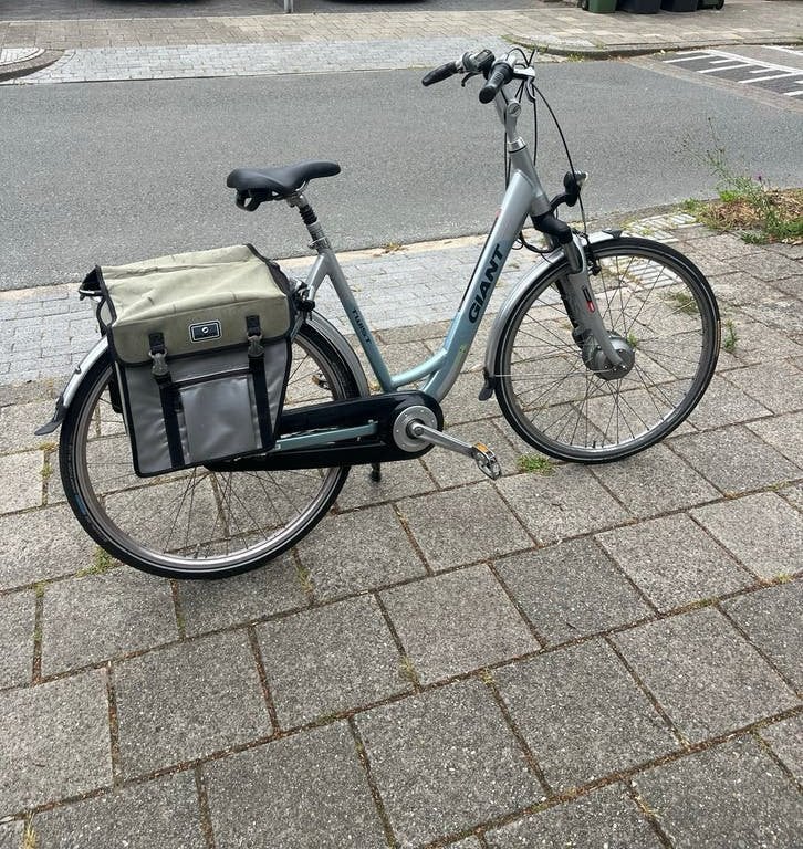 Giant Twist elektrische damesfiets - 7 versnellingen, Fietsen en Brommers, Elektrische fietsen, Ophalen, Gebruikt, Minder dan 30 km per accu