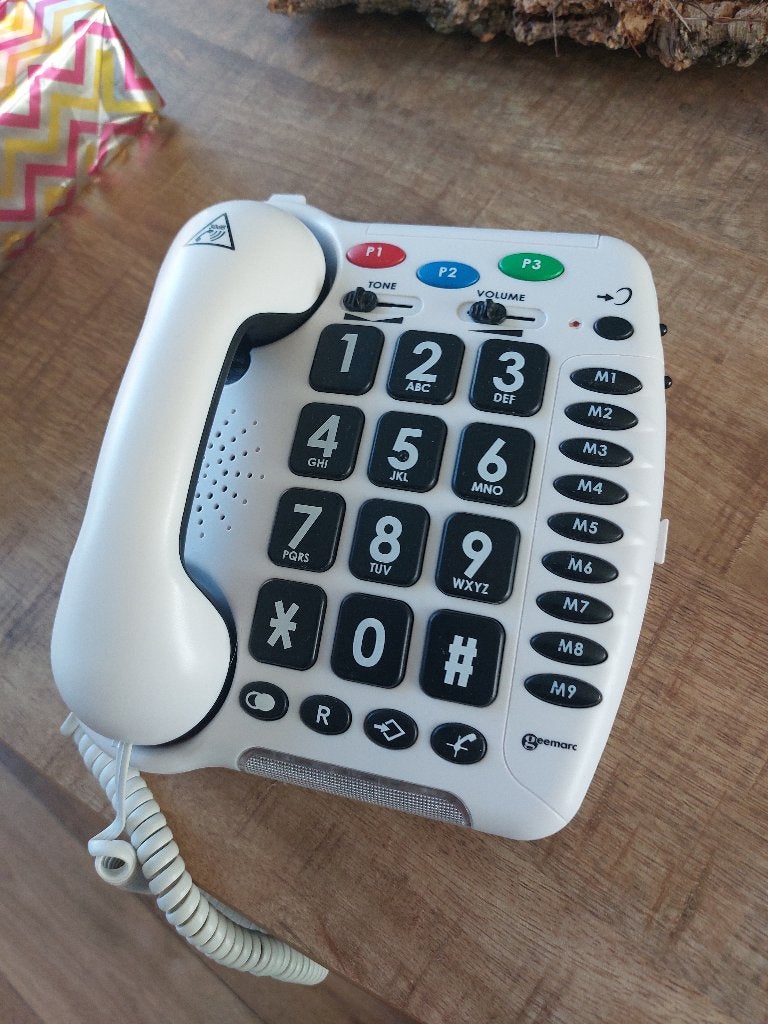 1 witte telefoon  met grote toetsen voor oudere, Ophalen of Verzenden, Gebruikt, Wit, Kunststof