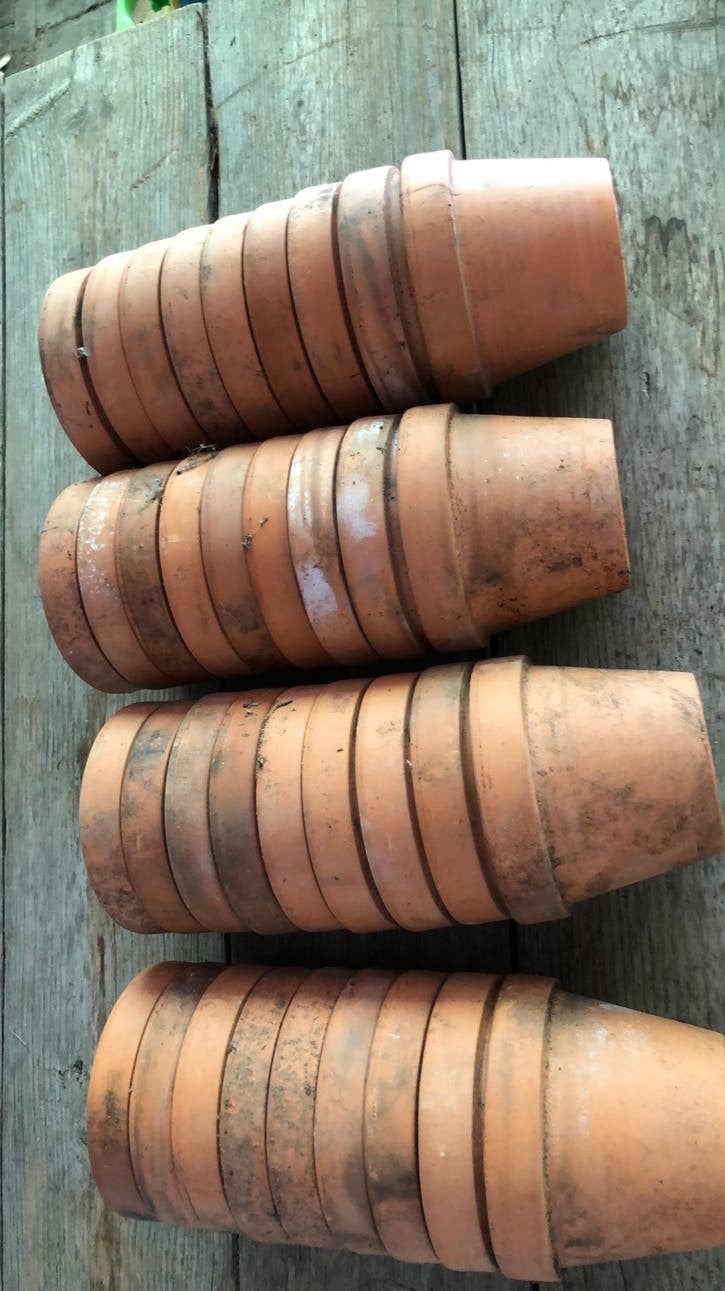 35 Terra cotta bloempotten oud, Tuin en Terras, Ophalen, Rond, Aardewerk, Minder dan 40 cm