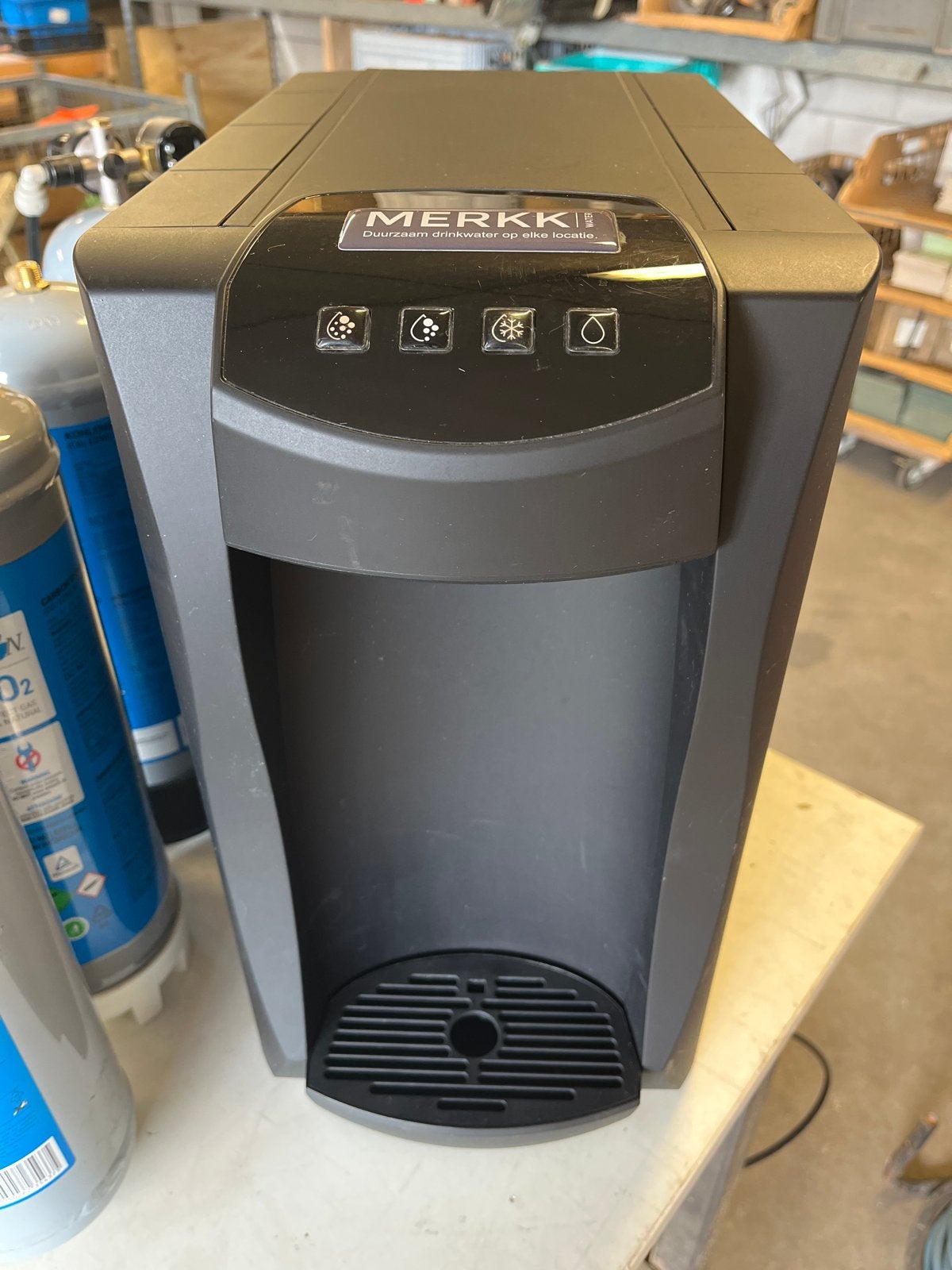 Blupura Piccola 15 Fizz waterkoeler met 4 CO2 bussen, Ophalen, Gebruikt