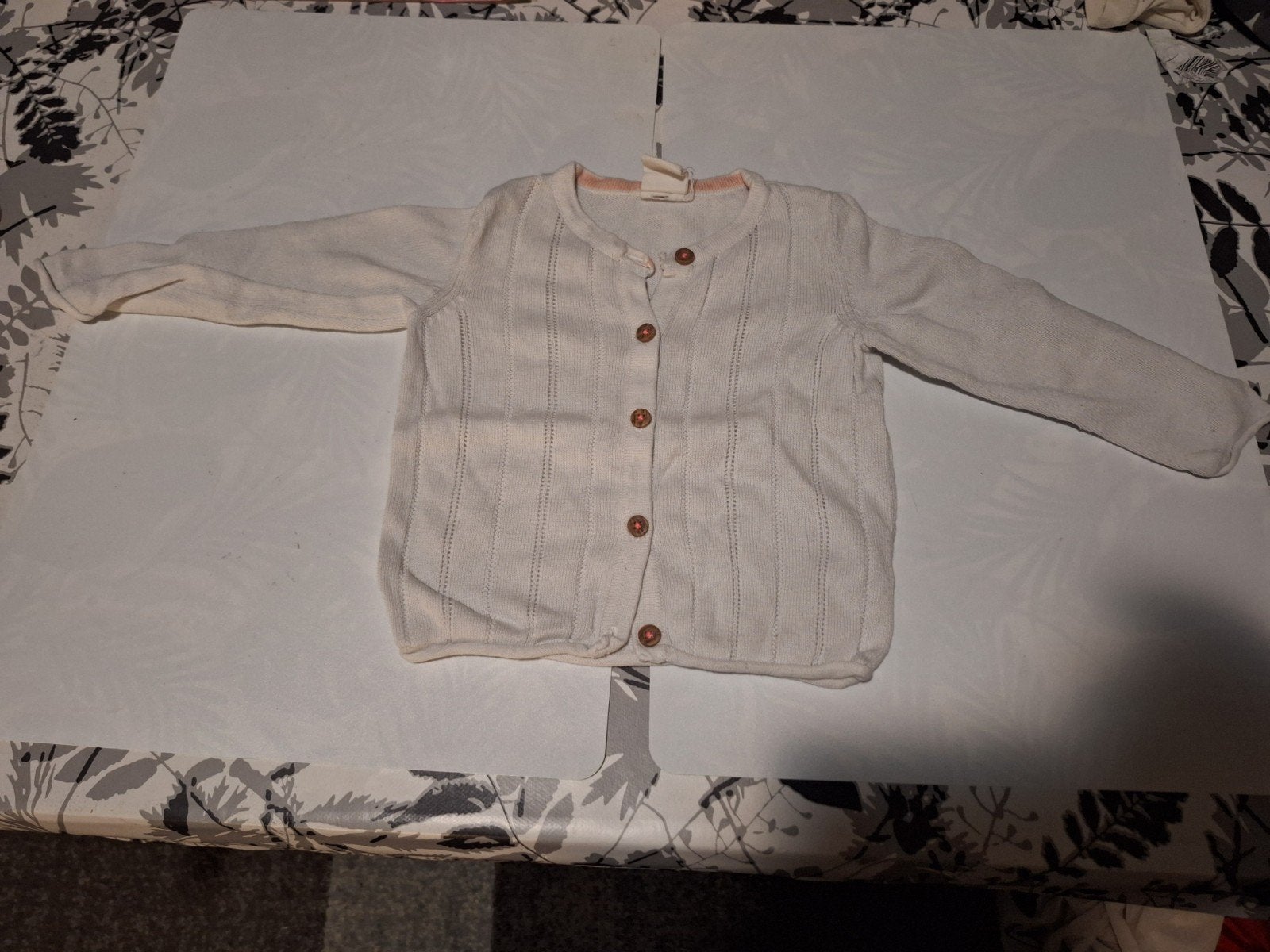 Baby Meisje Vestje. Maat 74., Kinderen en Baby's, Babykleding | Maat 74, Ophalen of Verzenden, Zo goed als nieuw, Hema, Truitje of Vestje