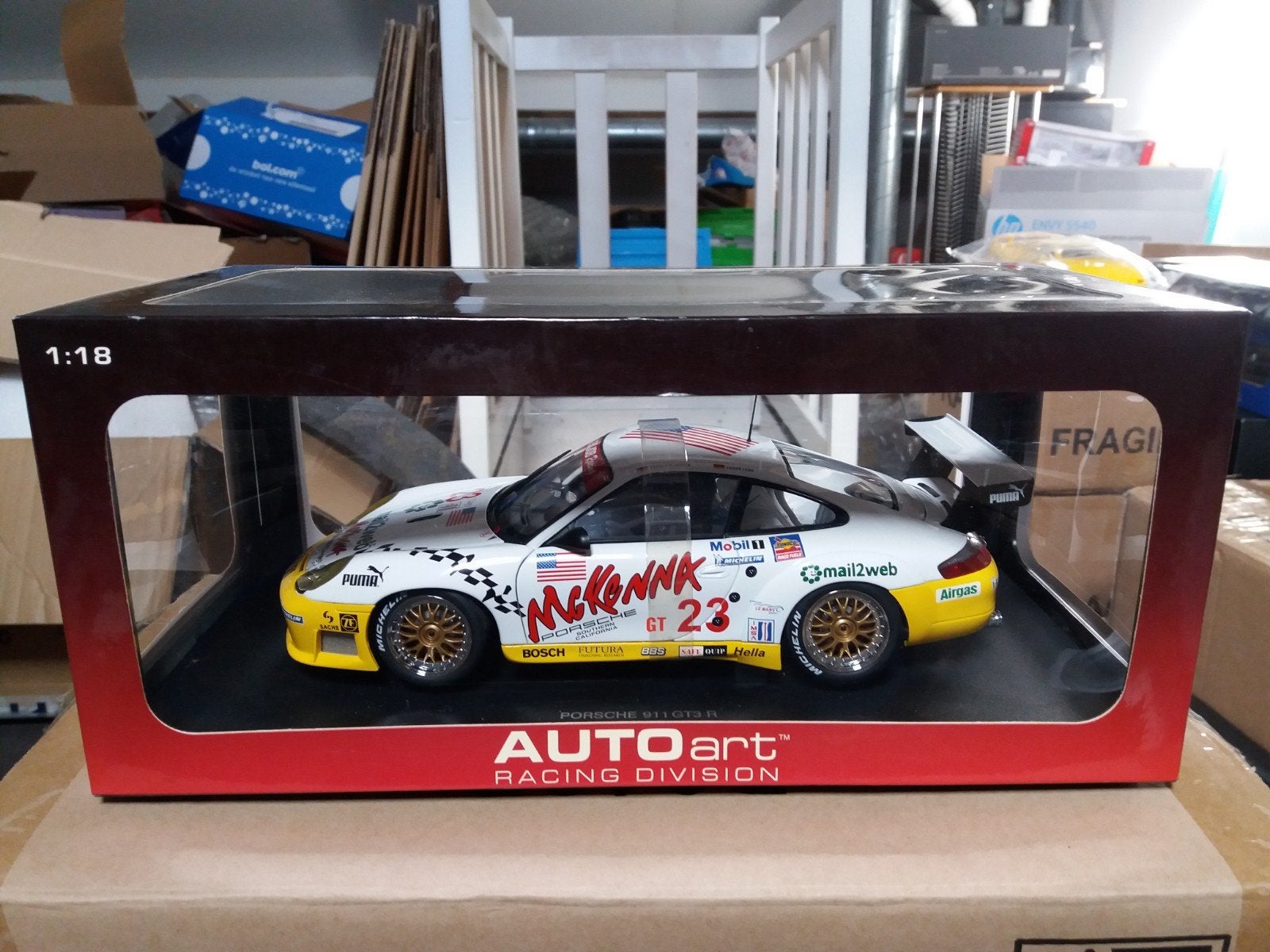 Autoart 1/18 Porsche 911 996 GT3 R SEBRING 12HRS 2003 GT, Hobby en Vrije tijd, Modelauto's | 1:18, Ophalen of Verzenden, Zo goed als nieuw