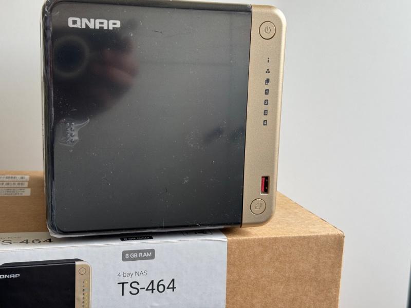 ZGAN: QNAP TS-464-8G, uitvoering met 2 DIMM slots!! - in OVP, Computers en Software, NAS, Zo goed als nieuw, Ophalen