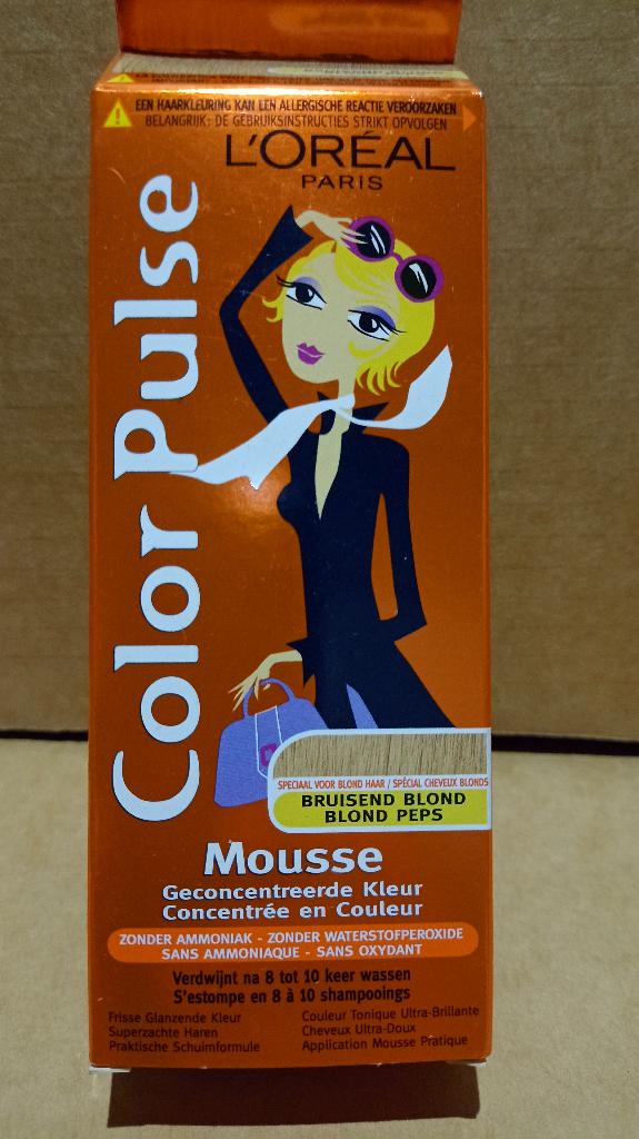 L'OREAL Paris mousse color pulse haarverf partij, Ophalen of Verzenden, Nieuw, Gel, Wax, Haarlak of Mousse