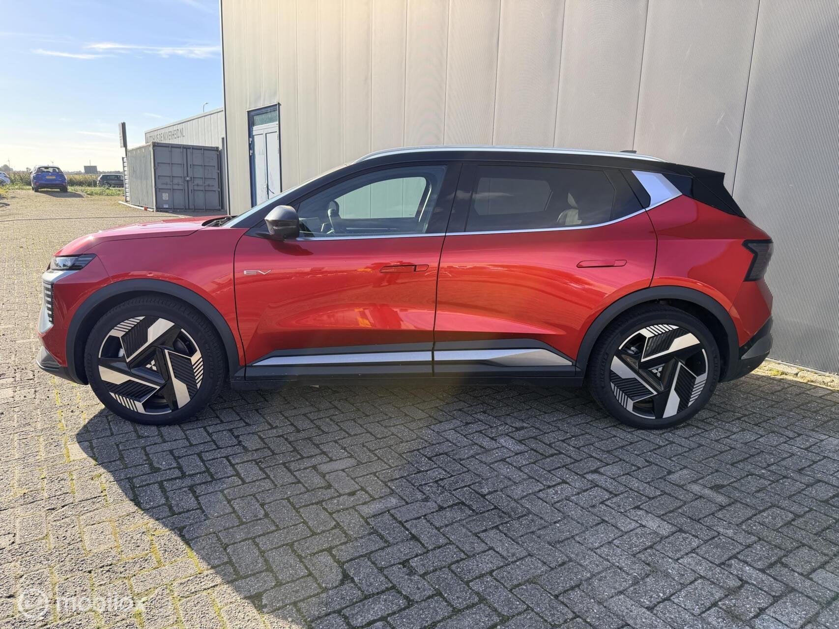 Mitsubishi Eclipse Cross Intense+ 87 kWh, Auto's, 12 maanden, Stof, Zwart, 1801 kg