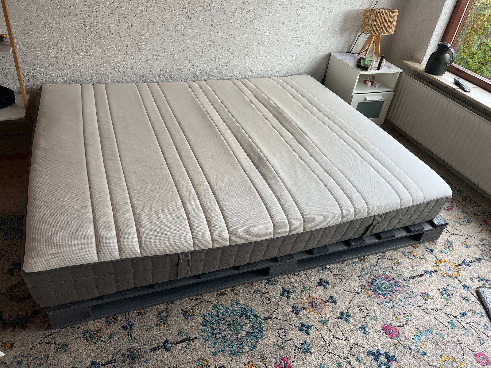 Gratis af te halen: Bed met palet, 160x200 cm, Ophalen, Gebruikt, Tweepersoons, 200 cm