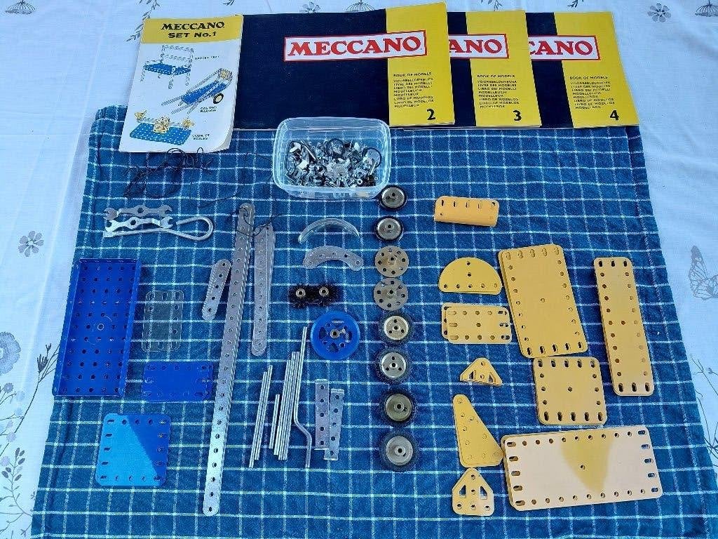Meccano vintage speelgoed met 4 voorbeeld boekjes, Verzenden