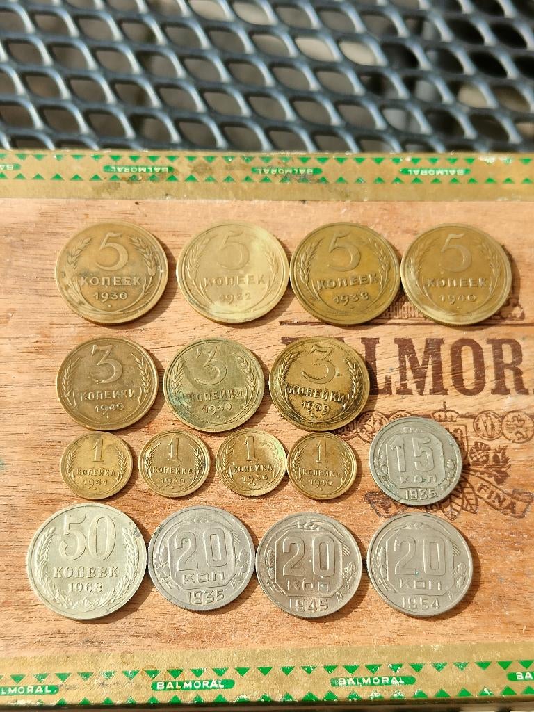 Lot van 8 Russische USSR kopeken - munten, Ophalen of Verzenden, Rusland