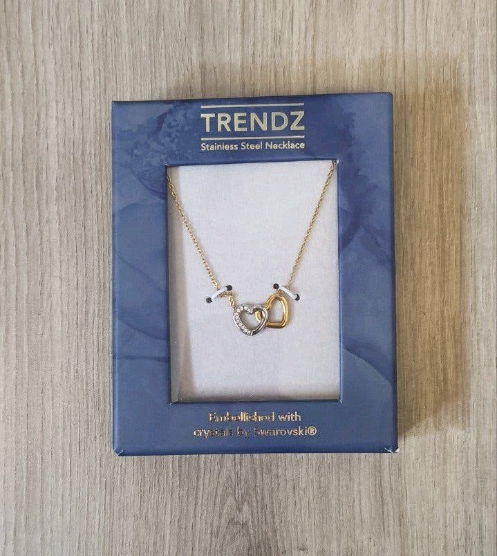 Ketting met 2 hartjes en Swarovski steentjes, Ophalen of Verzenden, Nieuw, Goud, Goud