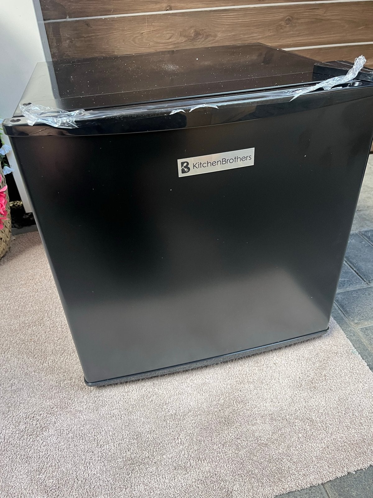 KitchenBrothers Mini Koelkast 43L - Nieuw in doos, Ophalen, Zonder vriesvak, Nieuw, Minder dan 75 liter