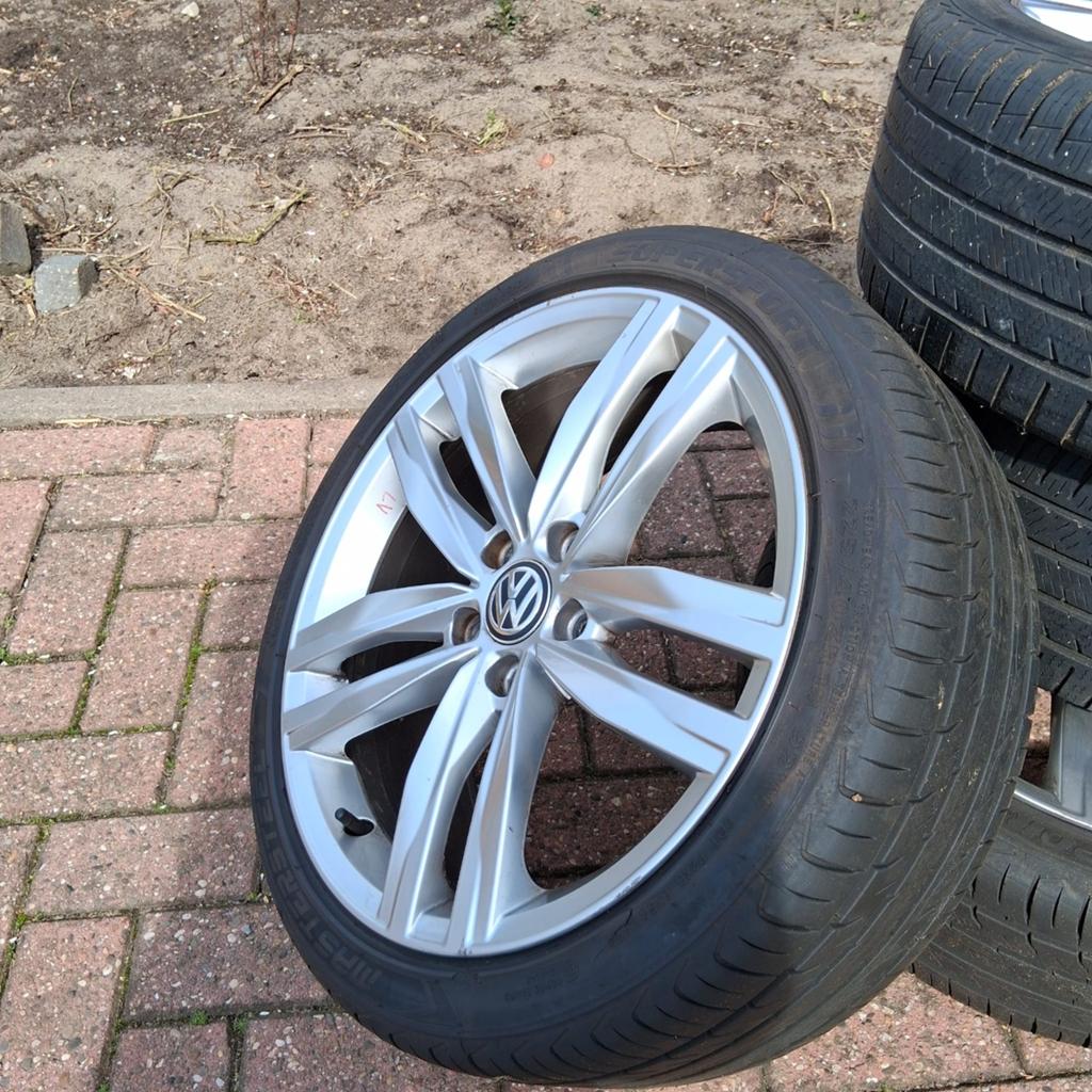 Original 18 inch VW Durban Velgen met Band, 18 inch, Ophalen of Verzenden, Band(en), Zomerbanden