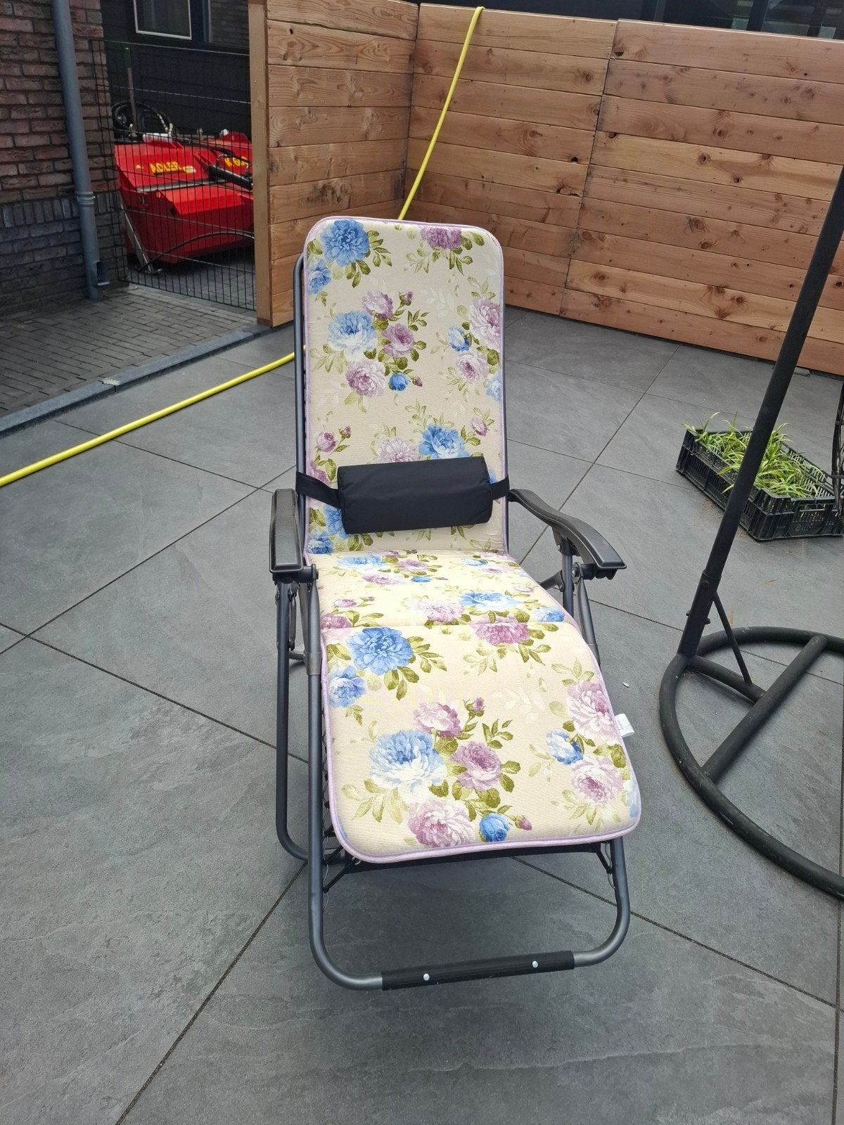 prachtige tuinstoel, Ophalen of Verzenden, Zo goed als nieuw, Kunststof