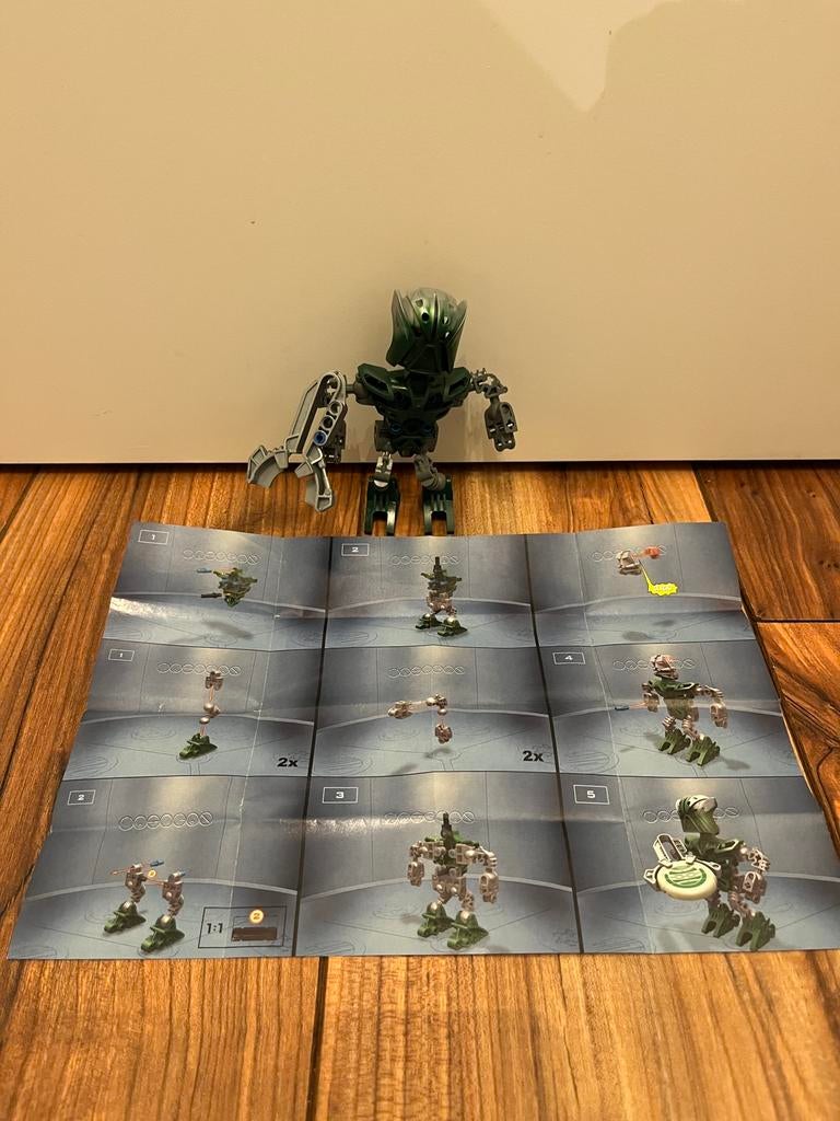 LEGO Bionicle 8611 – compleet met boekje, Ophalen of Verzenden, Zo goed als nieuw