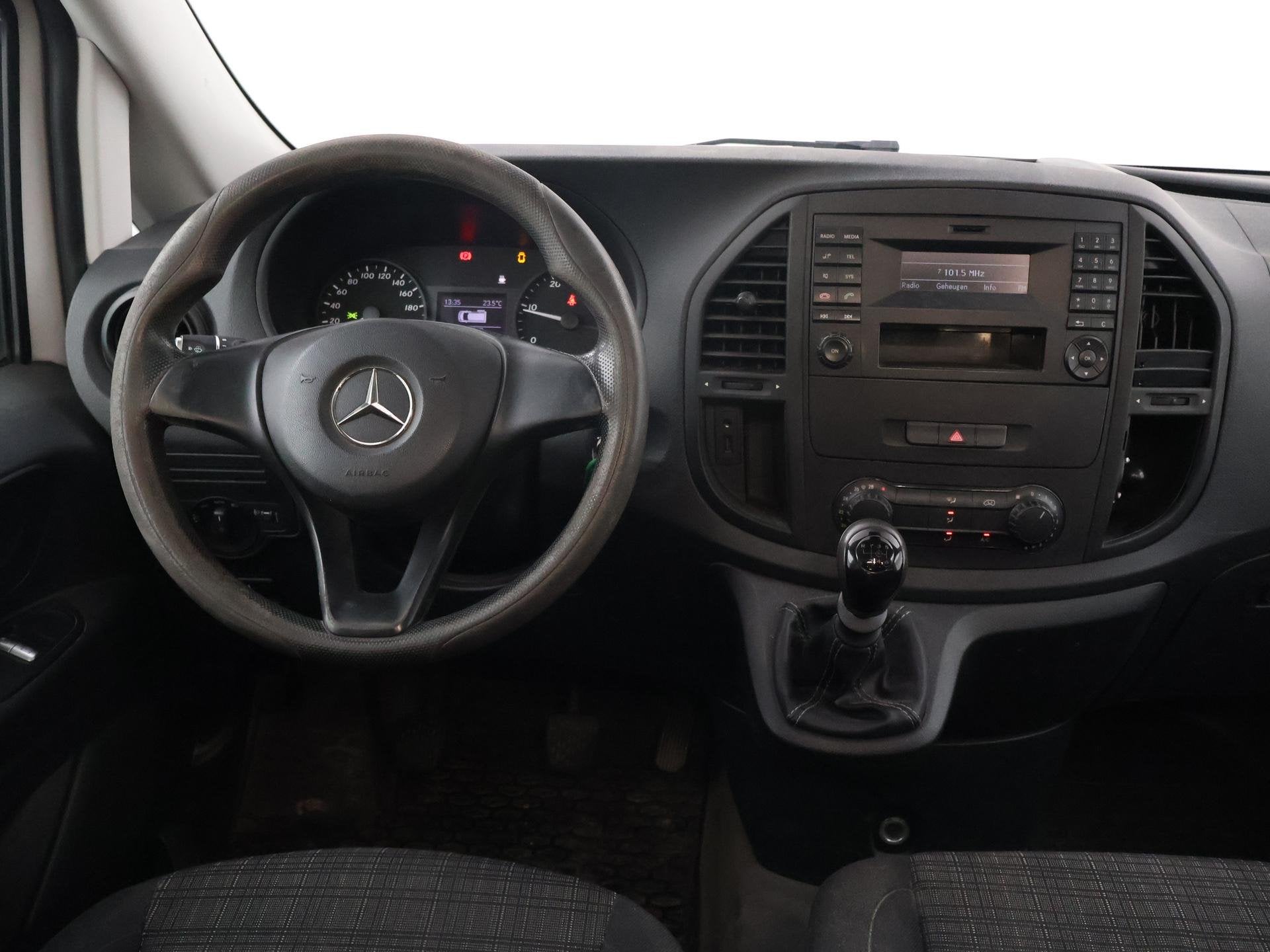 Mercedes-Benz Vito 111 CDI + 19 INCH LMV | TREKHAAK | AIRCO, Voorwielaandrijving, Euro 5, Gebruikt, 4 cilinders