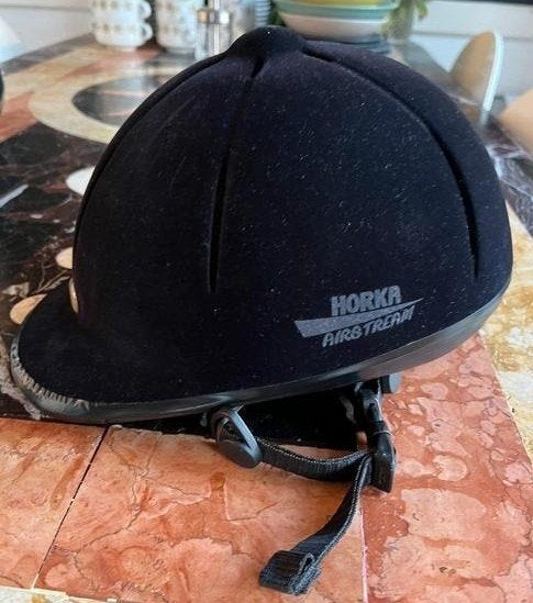 Paardrij cap S/M Horka airstream, Dieren en Toebehoren, Paardrijkleding, Gebruikt, Ophalen of Verzenden, Rijhelm/cap, Zwart