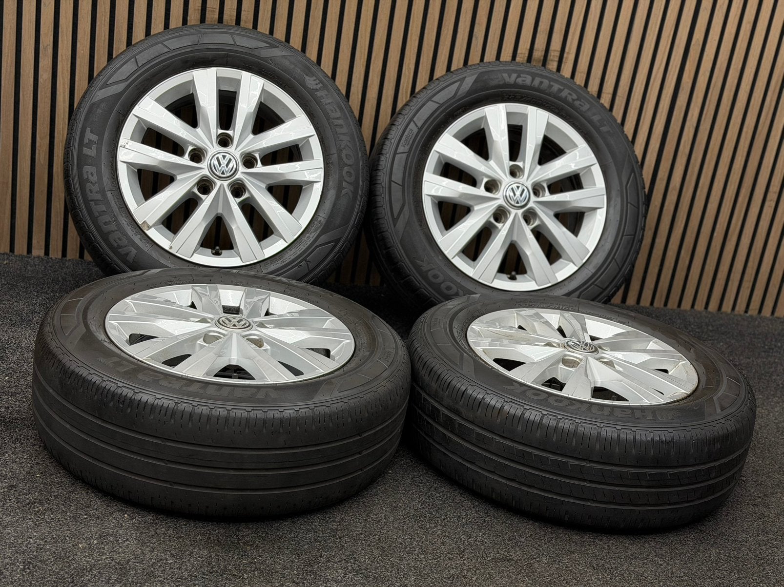Originele 16 inch VW Transporter T5 T6 Clayton 5x120 Hankook, Ophalen, 16 inch, ., Banden en Velgen