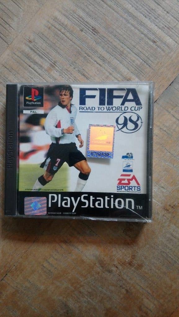 FIFA: Road to World Cup 98 PlayStation 1, Spelcomputers en Games, Gebruikt, Ophalen of Verzenden, Sport, 3 spelers of meer