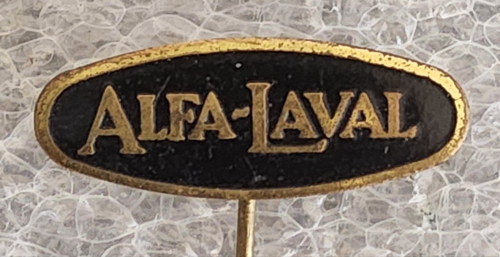 Vintage Alfa-Laval Speldje - Zweeds Technologiebedrijf, Ophalen of Verzenden, Gebruikt, Merk, Speldje of Pin
