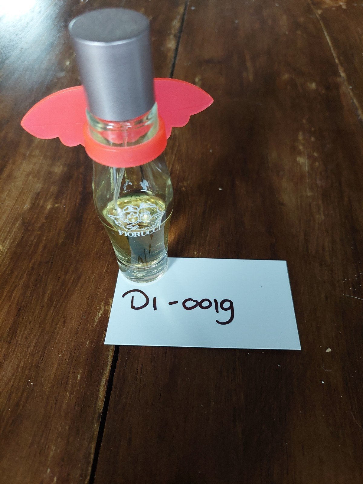 Vintage Fiorucci Eau de Toilette 30 ml – roze vleugels, Ophalen of Verzenden, Gebruikt, Parfumfles