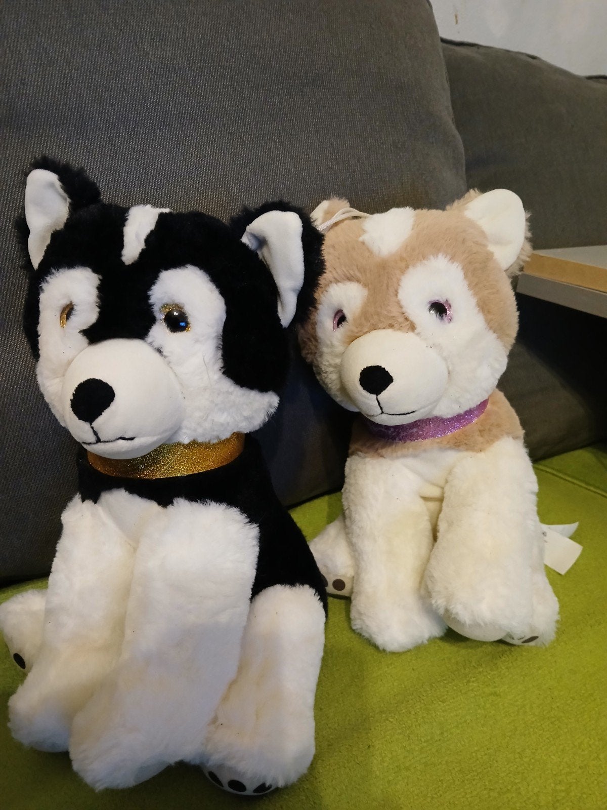 Set van 2 Husky knuffels - Zwart/Wit en Beige/Wit, Zo goed als nieuw, Middelgroot (20 tot 80 cm), Meerkleurig, Hond