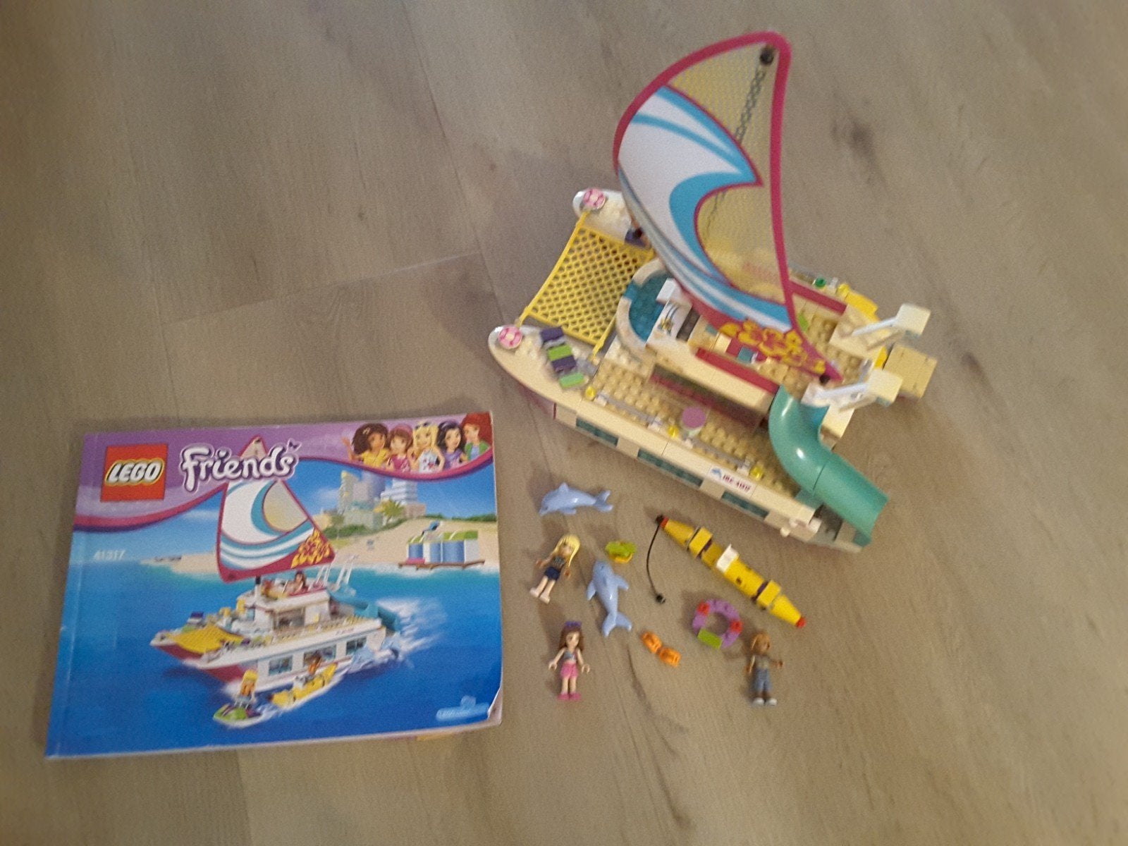 Lego Friends Sunshine Catamaran 41317, Kinderen en Baby's, Speelgoed | Duplo en Lego, Lego, Friends, Ophalen of Verzenden, Zo goed als nieuw