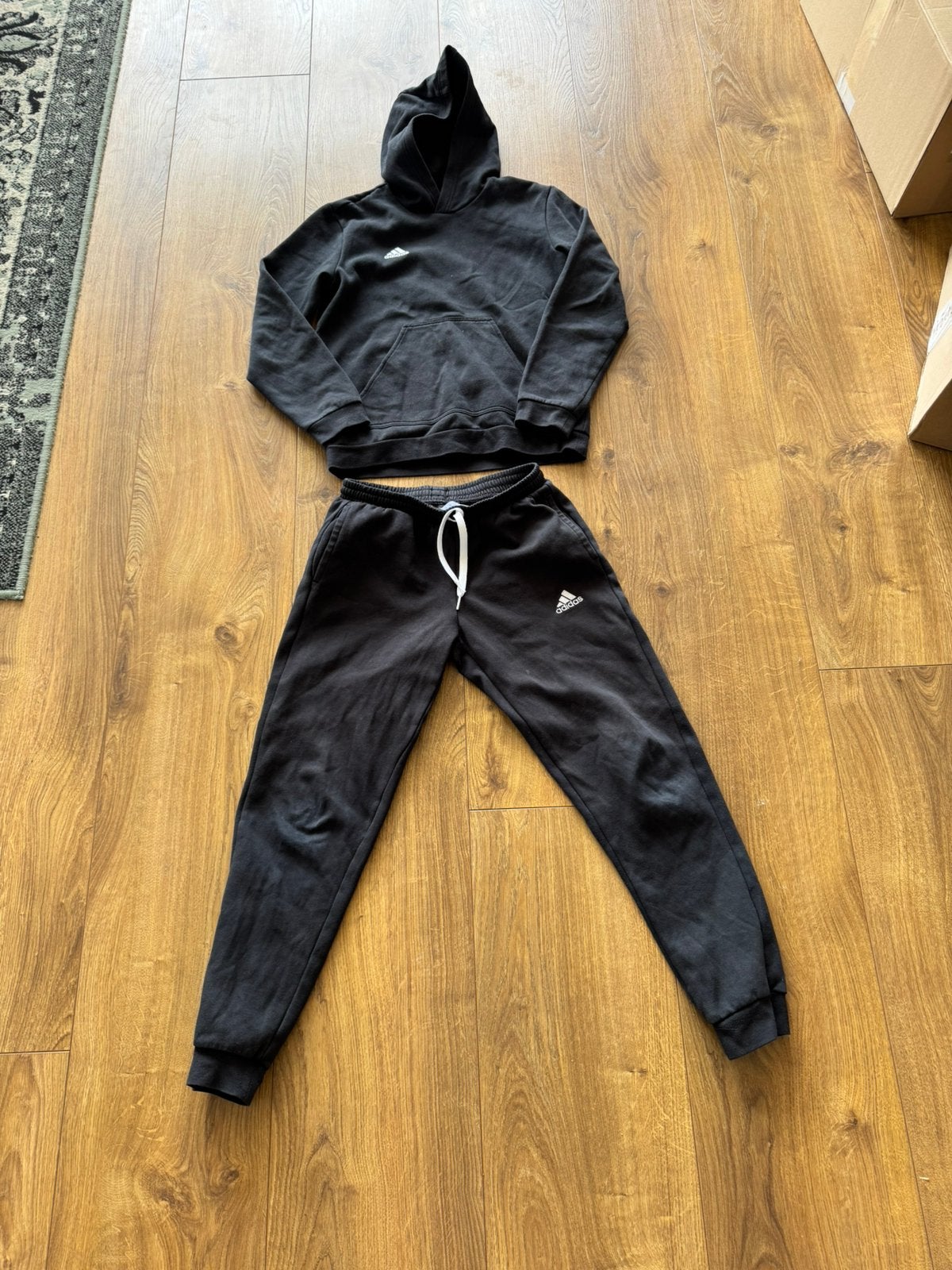 Adidas joggings pak, broek en trui maat 152, Ophalen of Verzenden, Zo goed als nieuw, Jongen