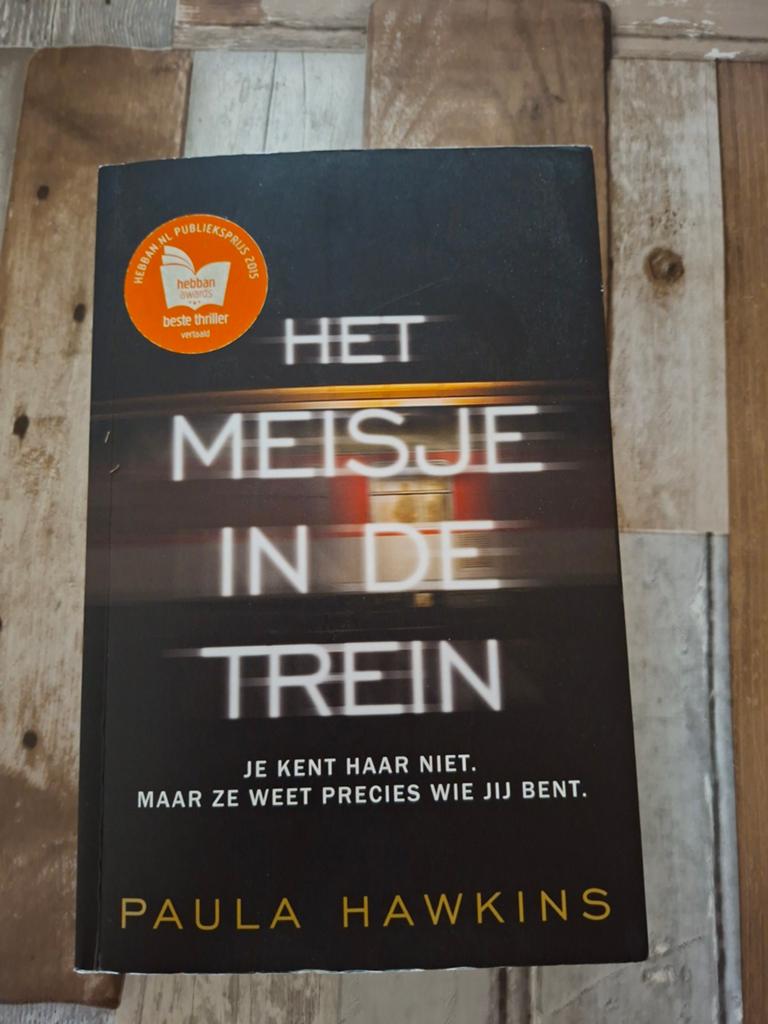 Paula hawkins, Ophalen of Verzenden, Zo goed als nieuw