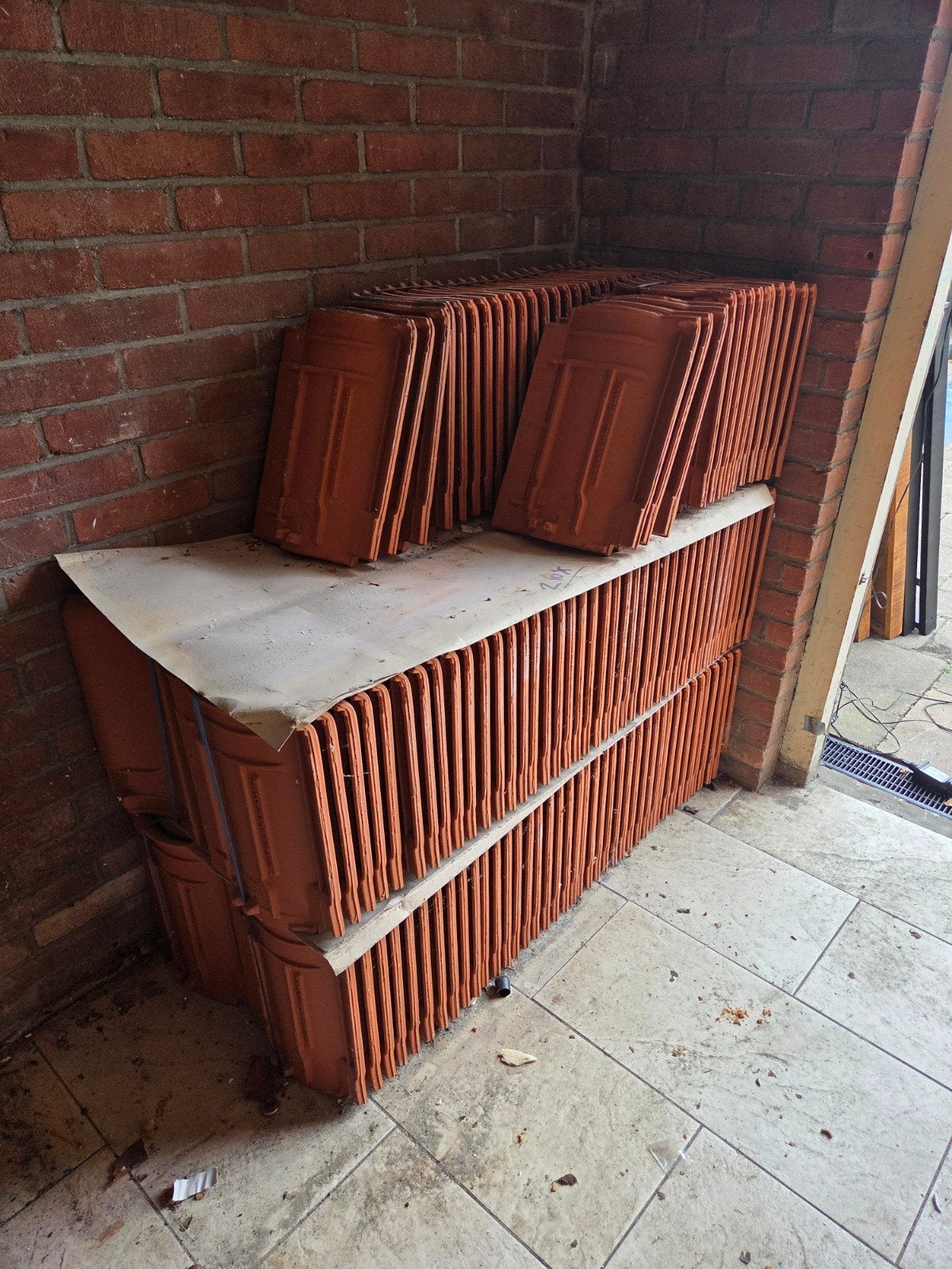 200 Nieuwe Monier dakpannen, Made in Holland, 2021, Steen of Klei, Nieuw, Ophalen of Verzenden, 15 m² of meer