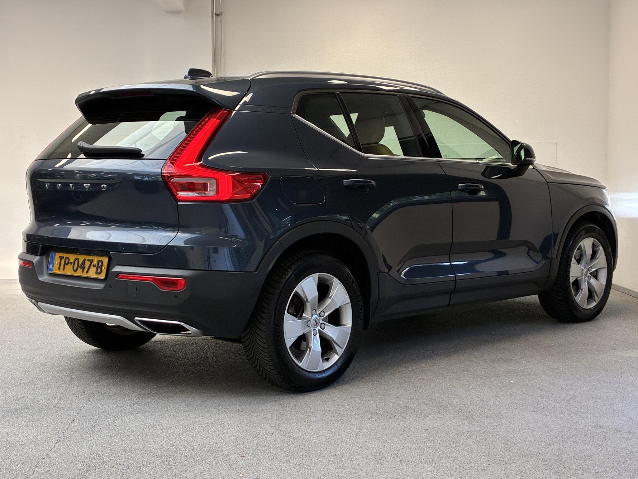 Volvo XC40 2.0 T4 Inscription | ORGNL | CARPLAY | DEALER OND, Auto's, Dealer onderhouden, 15 km/l, Euro 6, 1969 cc