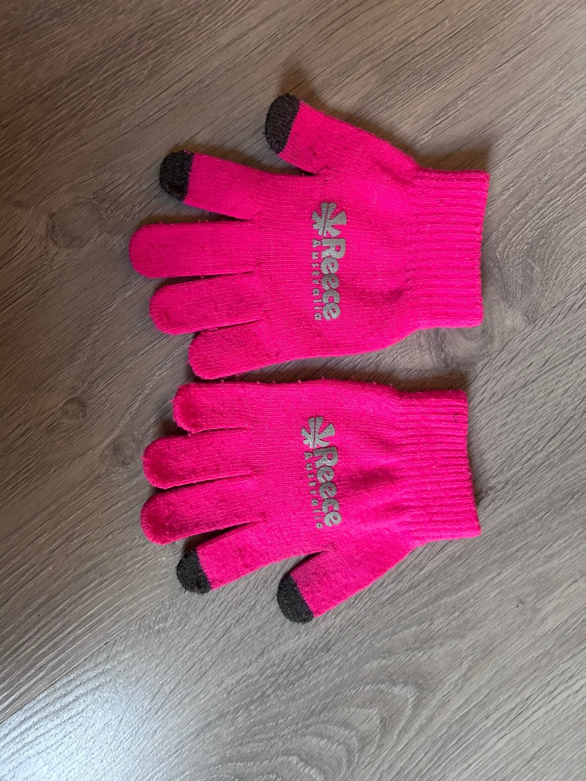 Hockey handschoenen met grip xs, Kinderen en Baby's, Kinderkleding | Mutsen, Sjaals en Handschoenen, Ophalen, Zo goed als nieuw
