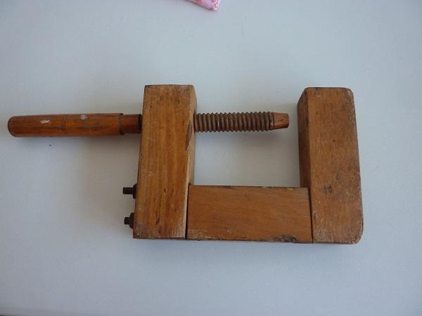 Oud gereedschap houten lijmtang, Ophalen of Verzenden, Gebruikt