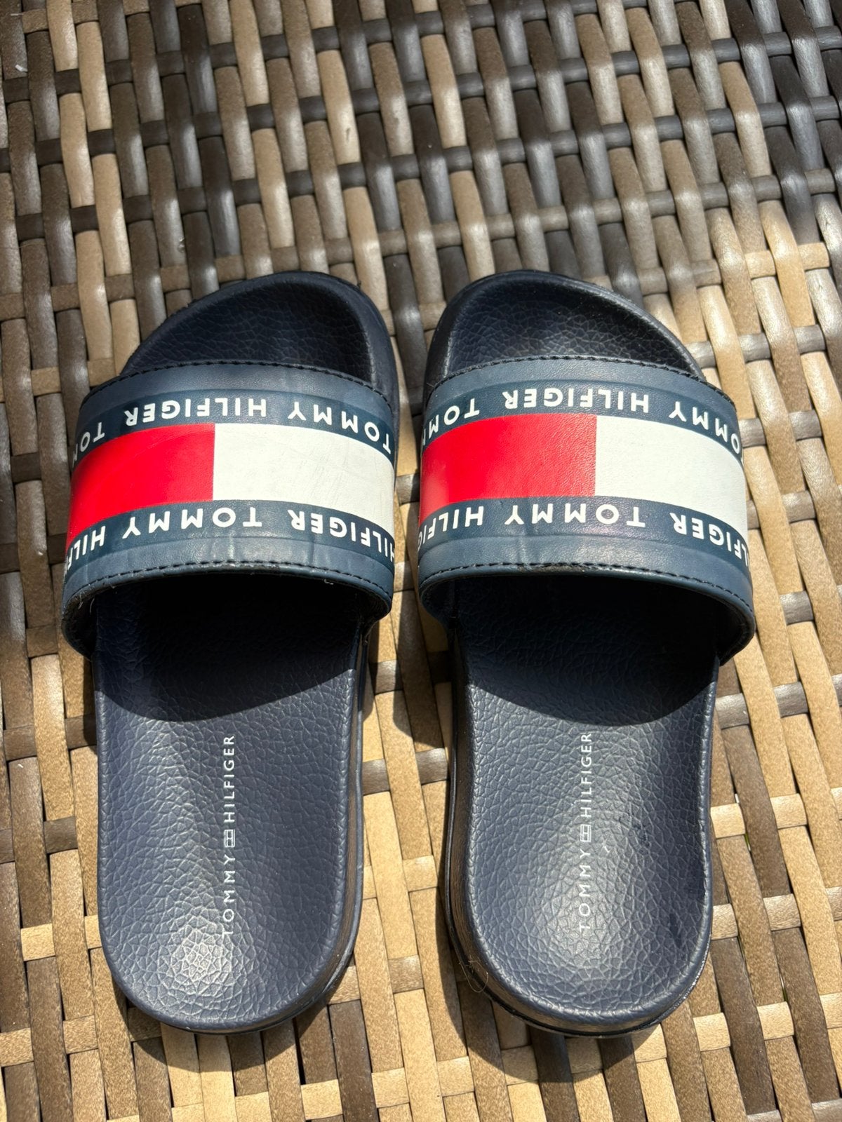 Tommy Hilfiger slippers maat 30, Ophalen, Gebruikt, Overige typen