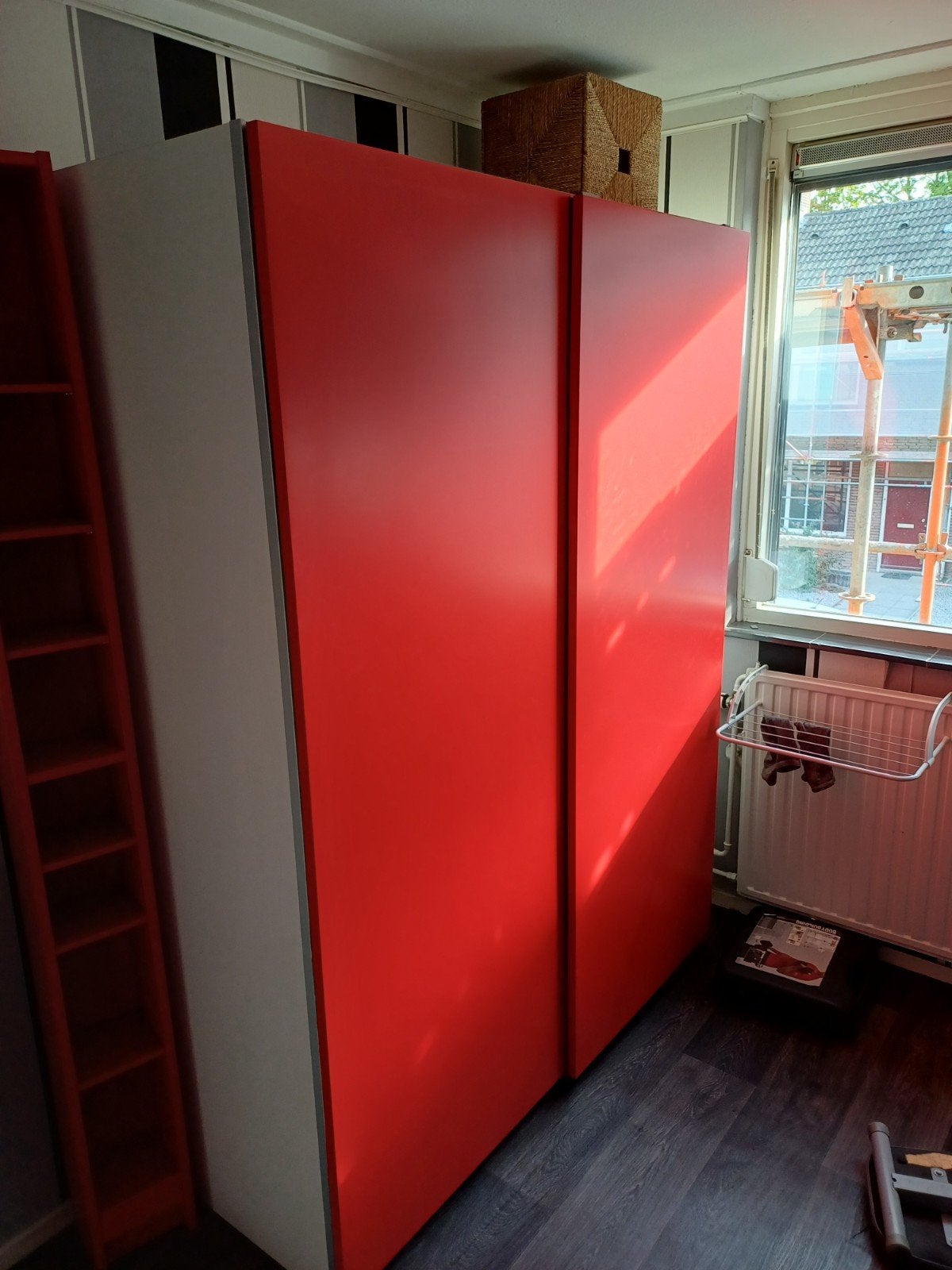 Kledingkast met schuifdeuren - 200 cm hoog, 180 cm breed, Huis en Inrichting, Ophalen, Met deur(en), Gebruikt, 200 cm of meer