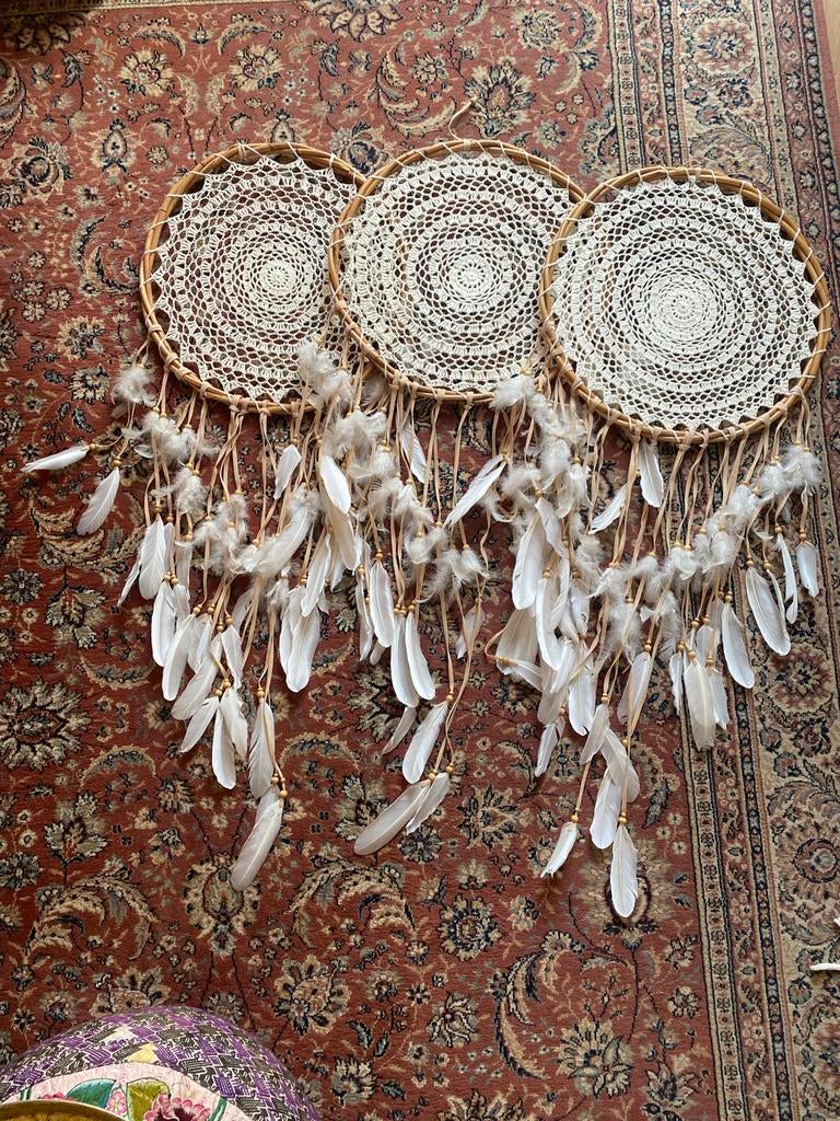 3x Grote handgemaakte dromenvangers met veren, Ophalen of Verzenden, Zo goed als nieuw, Glas of Kopje