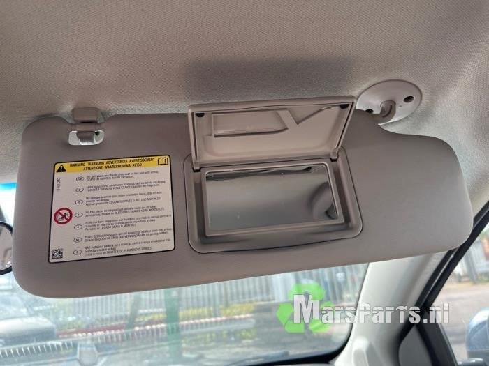 Zonneklep van een Chevrolet Aveo, Gebruikt, -, Ophalen of Verzenden, -