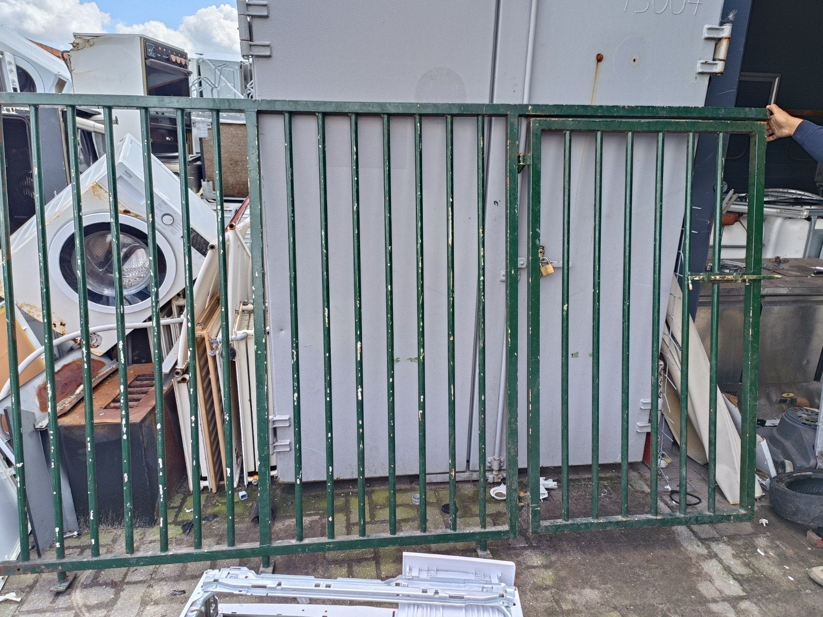 hekwerk met loophek ( Kennel ), Ophalen of Verzenden, Gebruikt, IJzer, Met poort